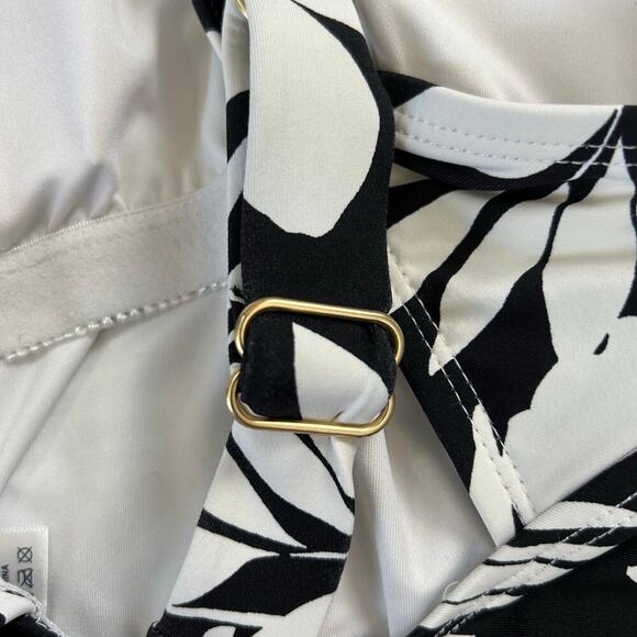 Lands End One Piece Floral Swimsuit Size Small UPF 50 Black White Beach Vacation - Picture 8 of 8